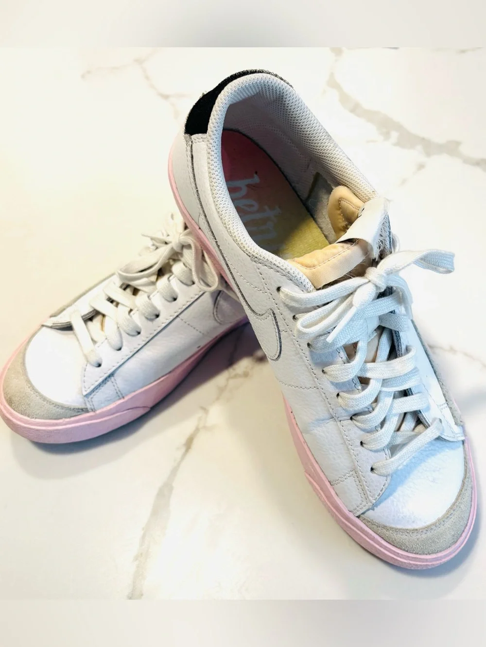 Nike classic low